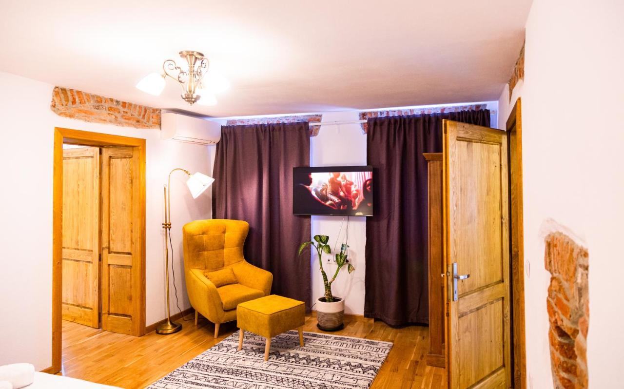 Stone Way Apartment Сибиу Экстерьер фото